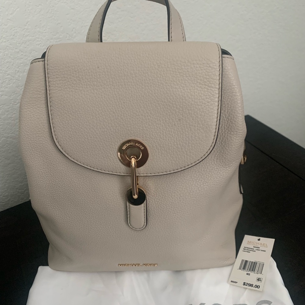 NWT! 💜 Michael Kors Leather Backpack- beautiful!
